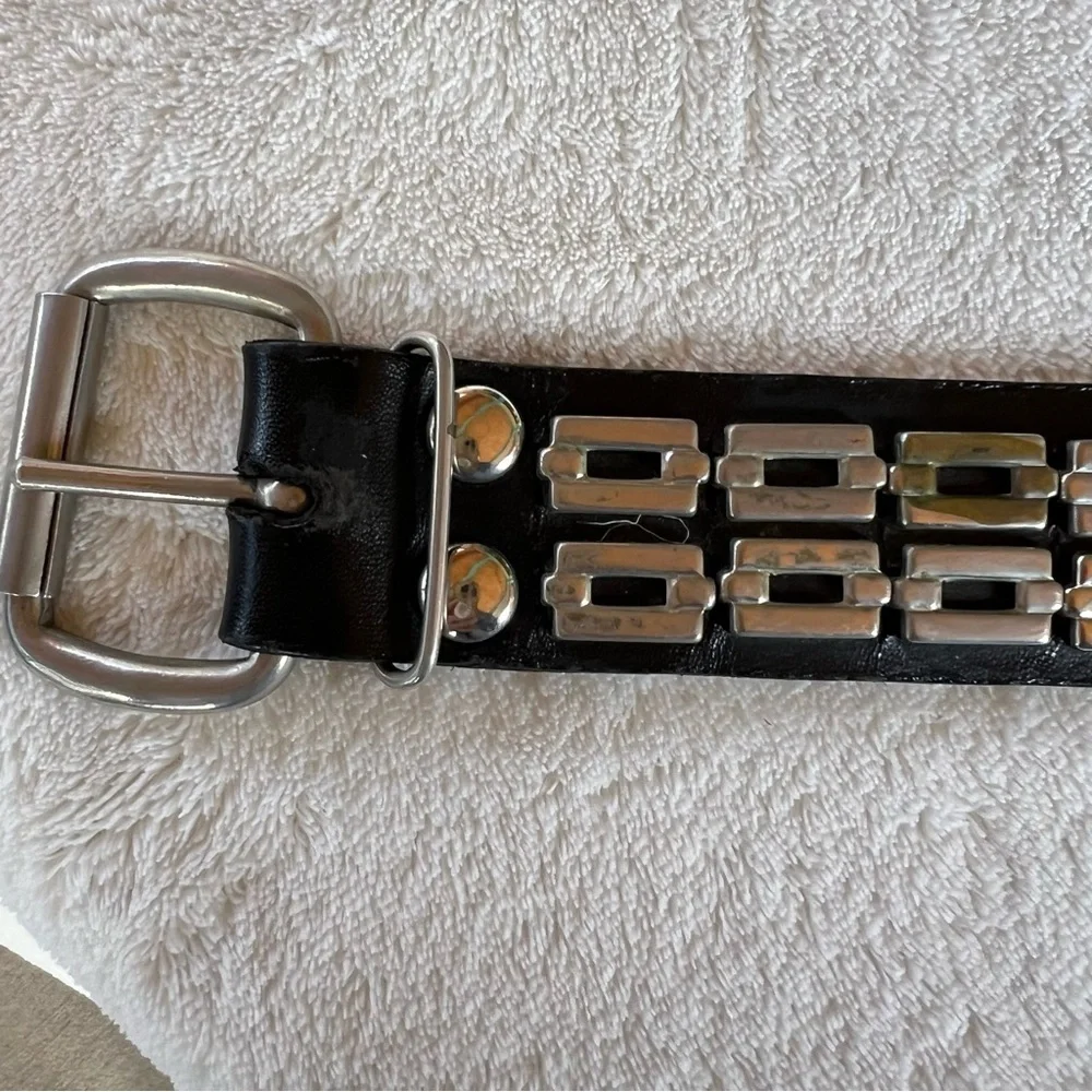 SILVER HEAVY METAL CHAIN AND BLACK LEATHER MOTO BELT SIZE 38 VINTAGE